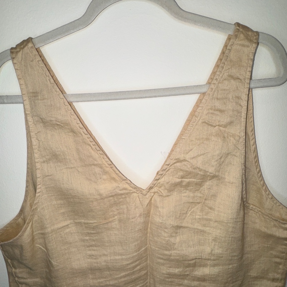 H&M Light Tan Sleeveless V-Neck Blouse - Picture 3 of 3